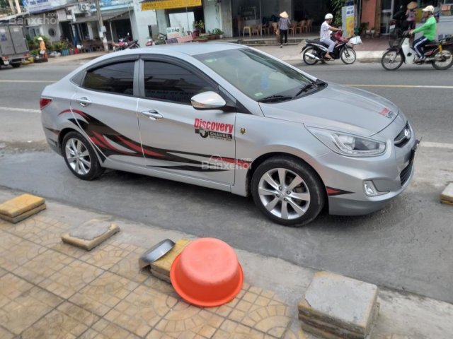 Đình bán Hyundai Accent năm sản xuất 2015