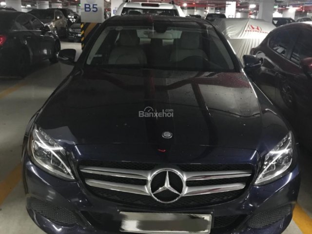 Chính chủ bán xe Mercedes C200, SX 2016, ĐK 3/2017, xe chạy lướt còn như mới, 15.000km