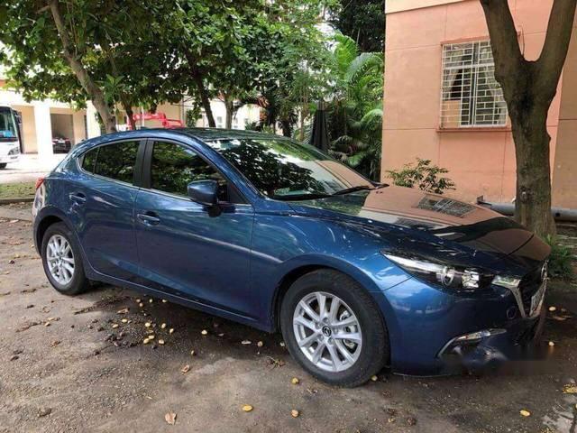 Bán Mazda 3 2018, màu xanh lam số tự động, giá 650tr