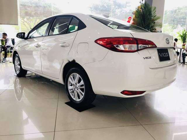 Bán ô tô Toyota Vios năm sản xuất 2018, màu trắng