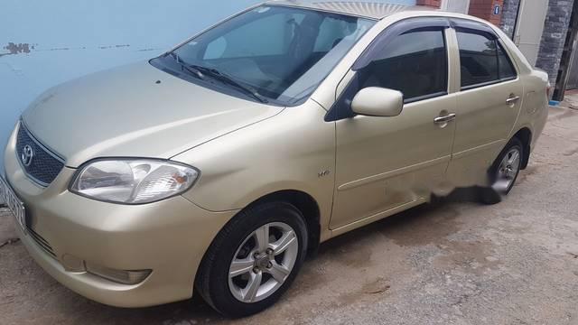 Cần bán gấp Toyota Vios G 2004, màu vàng như mới, giá tốt