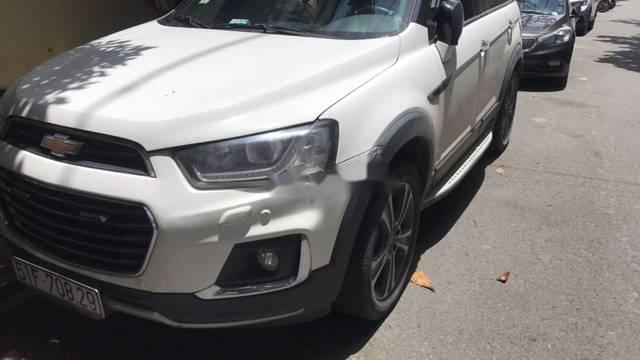 Cần bán xe Chevrolet Captiva sản xuất năm 2016, màu trắng, 700 triệu