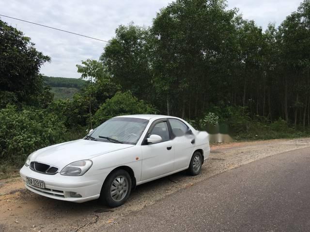 Bán xe Daewoo Nubira 1.6MT đời 2003, màu trắng