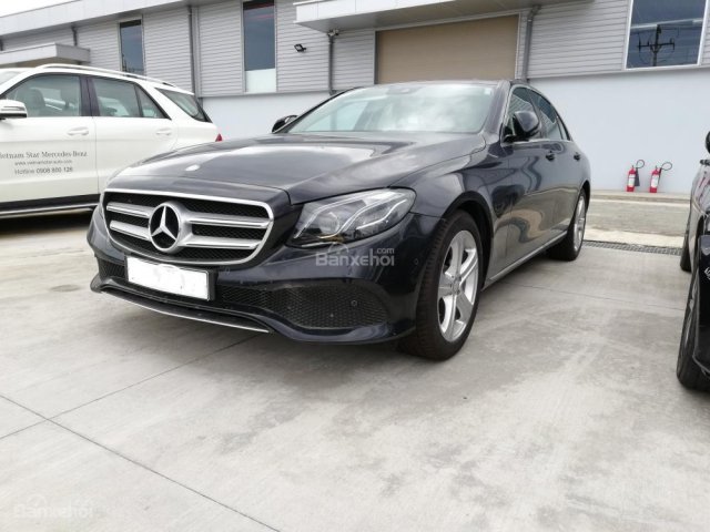 Bán xe Mercedes-Benz E250 siêu lướt dưới 1000 km Mercedes Trường Chinh