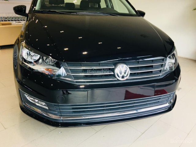 Volkswagen Nha Trang Polo Sedan, giảm thuế trước bạ 50%. Hotline: 0942050350