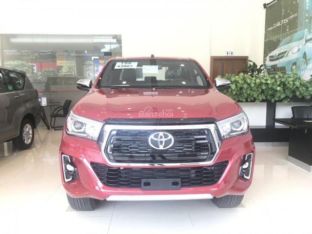 Bán xe Toyota Hilux 2.8G AT 4x4 sản xuất năm 2018, màu đỏ, xe nhập đặt xe giao sớm liên hệ 0986924166