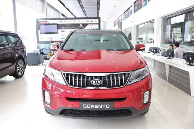 Cần bán xe Kia Sorento năm sản xuất 2018, màu đỏ