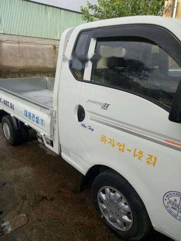 Cần bán xe Hyundai Porter đời 2004, màu trắng  