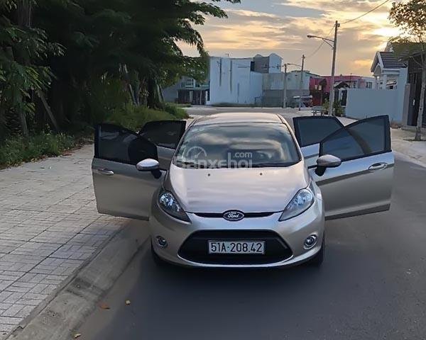 Bán Ford Fiesta 1.6 Sedan cuối 2011, nội thất vô niệm da xịn