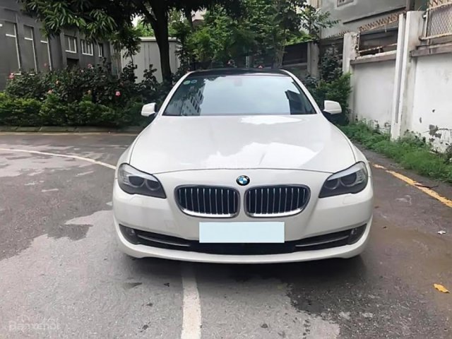 Bán BMW 5 Series 528i sản xuất 2010, màu trắng 