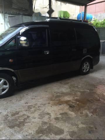 Bán Hyundai Starex đời 2002, màu đen, nhập khẩu