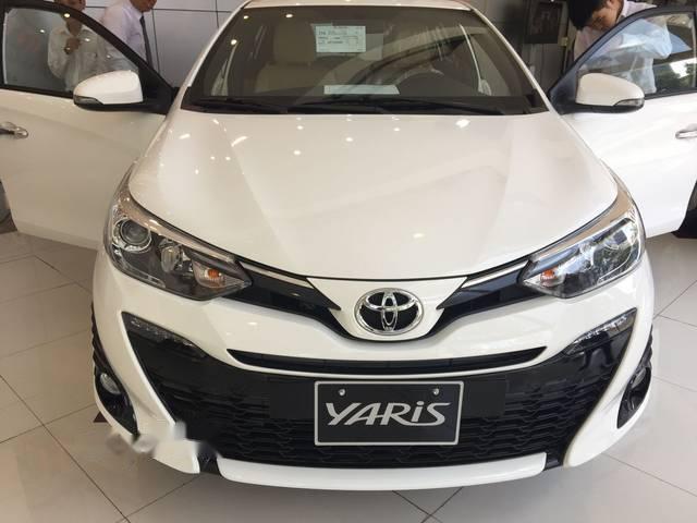 Bán Toyota Yaris đời 2018, màu trắng, xe nhập