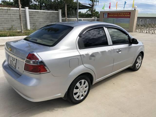 Cần bán xe Chevrolet Aveo năm 2012, màu bạc