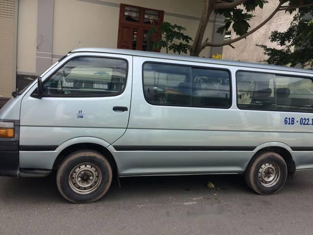 Bán ô tô Toyota Hiace đời 2001, giá chỉ 65 triệu