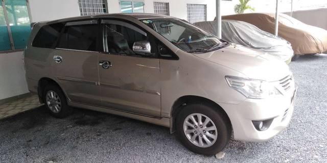 Bán ô tô Toyota Innova năm 2012, giá 492tr