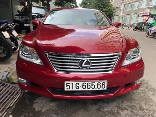 Bán xe Lexus LS 460L 2010, gầm cực êm, máy 7 màu không chút lỗi lầm