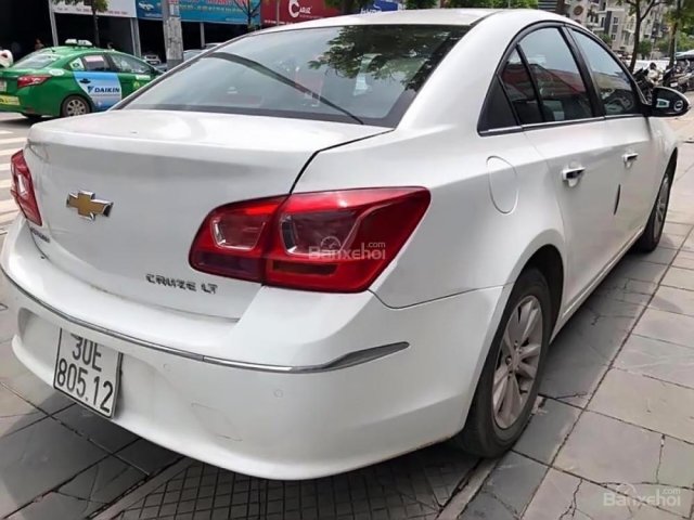 Cần bán xe Chevrolet Cruze LT 1.6 MT sản xuất 2016, màu trắng 