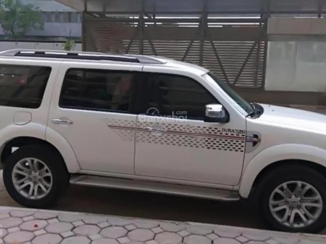 Bán xe Ford Everest 2014 AT, xe cá nhân chính chủ, đăng ký lần đầu tháng 6/2014