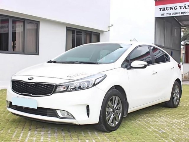 Bán Kia Cerato 1.6MT sản xuất năm 2016, màu trắng, lắp ráp trong nước Việt Nam