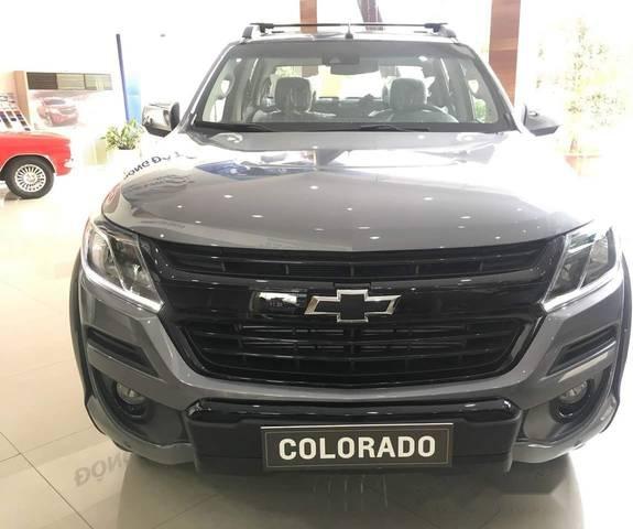 Bán xe Chevrolet Colorado 2.5 MT 4x2 đời 2018, màu xám, xe nhập