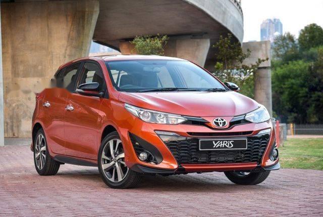 Bán xe Toyota Yaris model 2019, màu cam