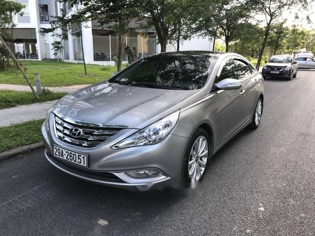 Cần bán lại xe Hyundai Sonata năm 2010, màu xám 