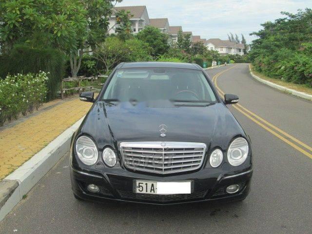 Bán Mercedes E280 đời 2007, màu đen chính chủ