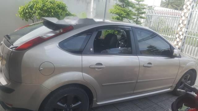 Cần bán xe Ford Focus AT sản xuất năm 2009, màu bạc, 299tr