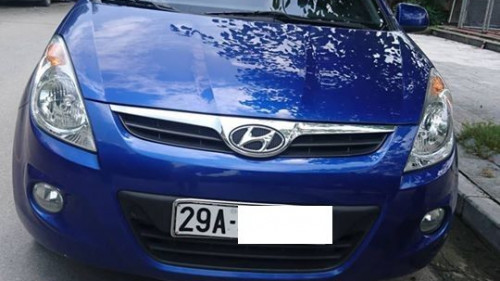 Bán xe Hyundai i20 1.4 AT sản xuất năm 2011, màu xanh lam 