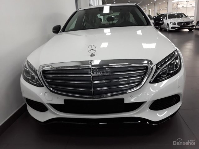 Bán Mercedes-Benz C250 2018, chính hãng, giá tốt nhất0