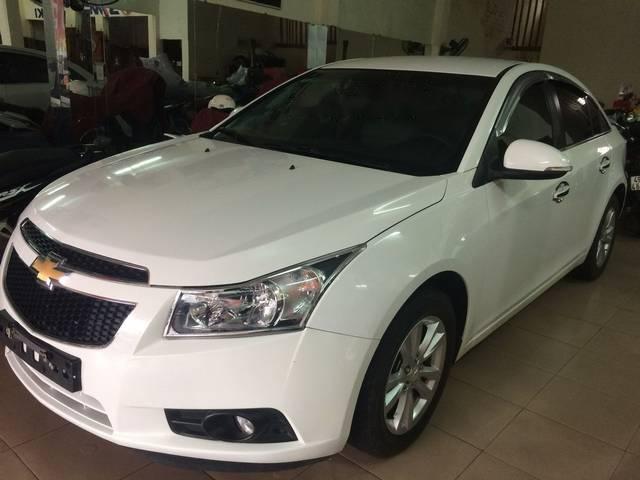 Bán Chevrolet Cruze năm sản xuất 2015, màu trắng 