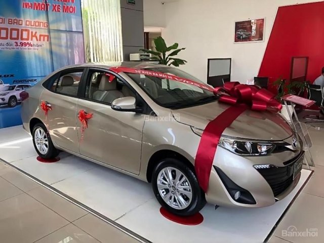 Cần bán xe Toyota Vios 1.5G 2018, màu vàng 