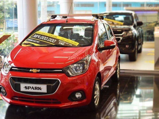 Hà Tĩnh - Chevrolet Spark LT mới, đời 2018, màu đỏ sang chảnh, chỉ với 60tr rinh xe về nhà, vay trả góp lên tới 85%