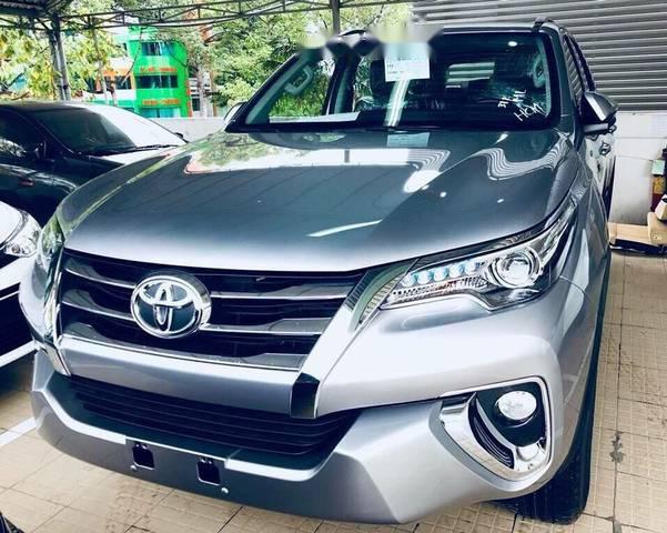 Cần bán xe Toyota Fortuner 2.8 4x4 AT đời 2018