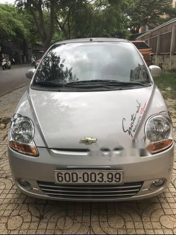 Bán Chevrolet Spark Van đời 2015, màu bạc xe gia đình