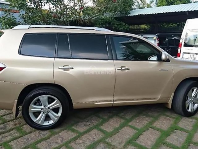 Cần bán xe Toyota Highlander đời 2009, nhập khẩu