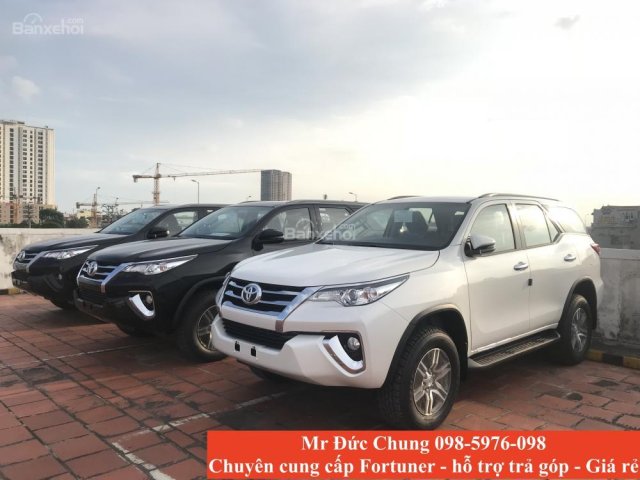 Bán Fortuner máy dầu - Sẵn xe giao ngay - Liên hệ giá tốt nhất, , 099-347-7777 Ký chính hãng