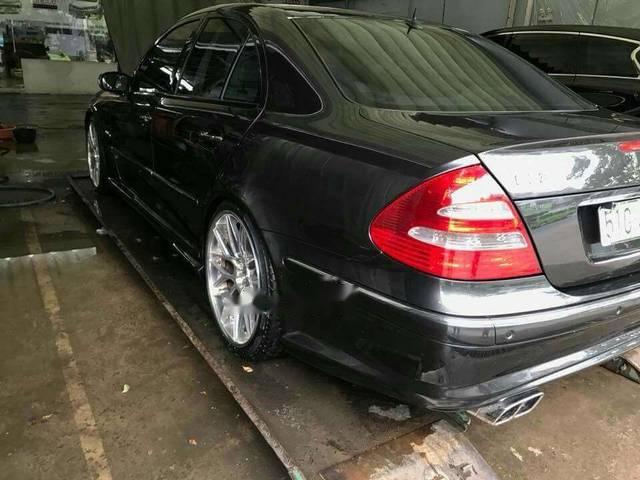 Bán xe Mercedes E63 AMG đời 2005, màu đen