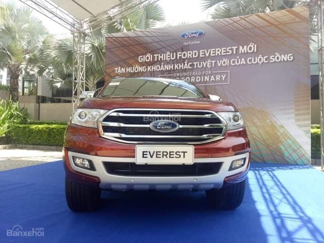 Ford Everest sx 2018, số sàn, giá 900 triệu LH 0945.140.234