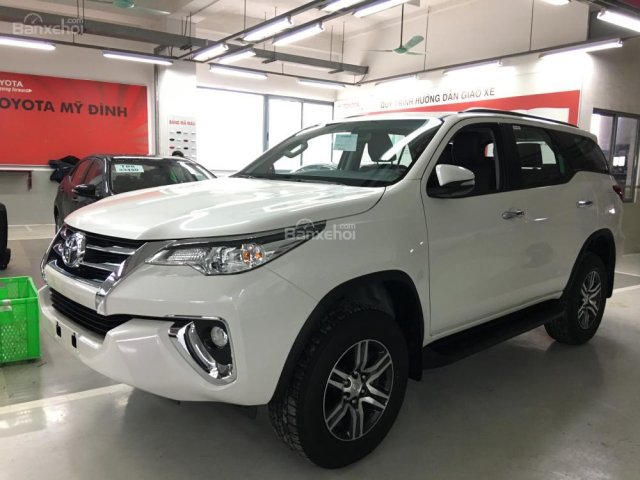 Bán Toyota Fortuner 2.4G AT, sản xuất năm 2018, màu trắng, nhập khẩu nguyên chiếc