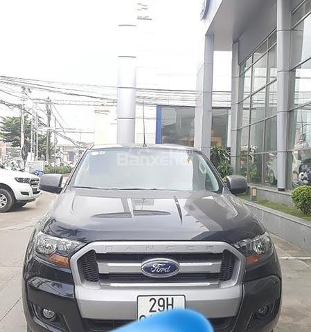 Cần bán Ford Ranger XLS 2.2L 4x2 MT năm sản xuất 2016, màu đen