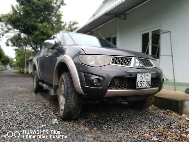 Bán Mitsubishi Triton 2011, màu xám, nhập khẩu, 2 cầu máy 4.4