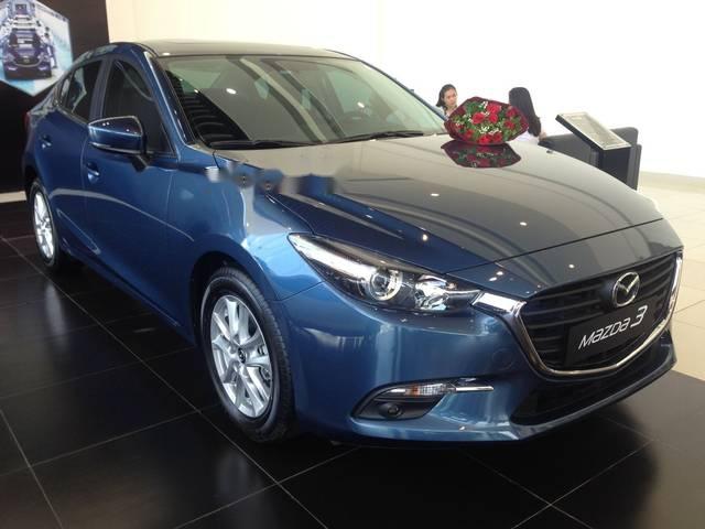 Bán Mazda 3 2018, màu xanh lam, xe mới 100%