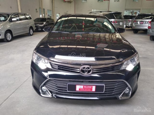 Cần bán Toyota Camry 2.5Q 2015, xe gia đình đi kỹ 27.000km, giá thương lượng