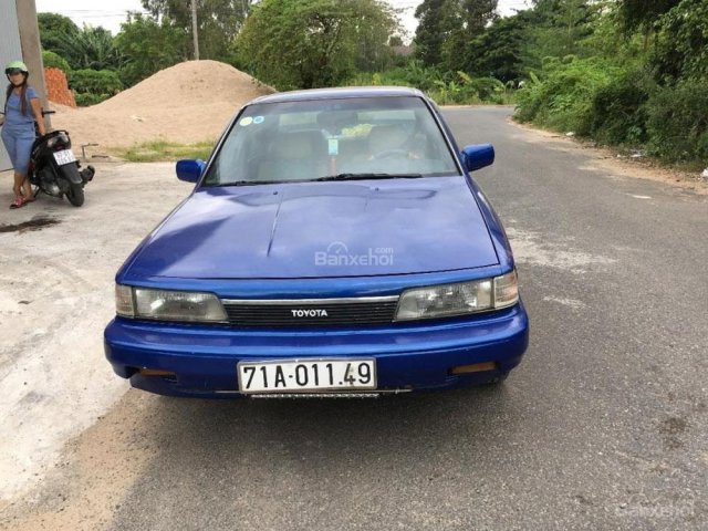 Cần bán lại xe Toyota Camry 2.0 MT năm sản xuất 1990, màu xanh lam 