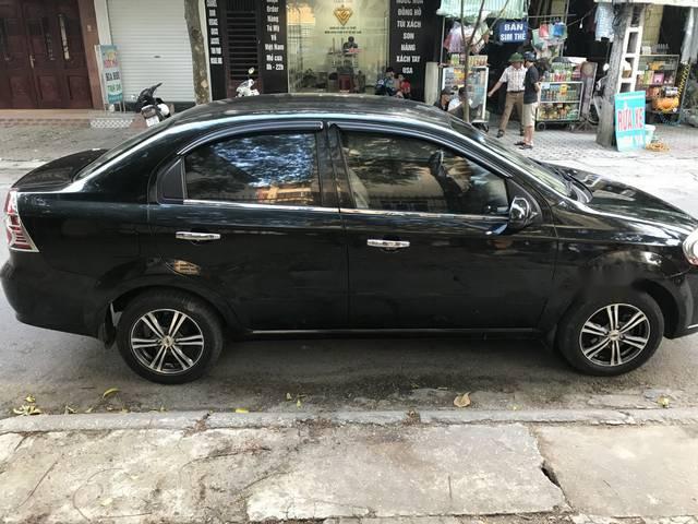 Bán Chevrolet Aveo 2011, màu đen xe gia đình