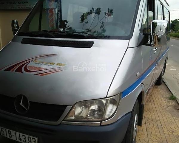 Cần bán Mercedes-Benz Sprinter năm sản xuất 2006, màu bạc0