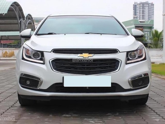 Bán Chevrolet Cruze LTZ 1.8L năm sản xuất 2017, màu trắng 
