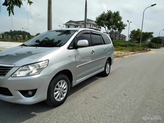 Bán Toyota Innova G sản xuất năm 2013, màu bạc xe gia đình 