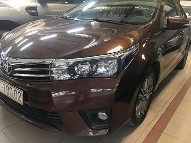 Cần bán lại xe Toyota Corolla altis 1.8 AT sản xuất 2015, màu nâu còn mới 